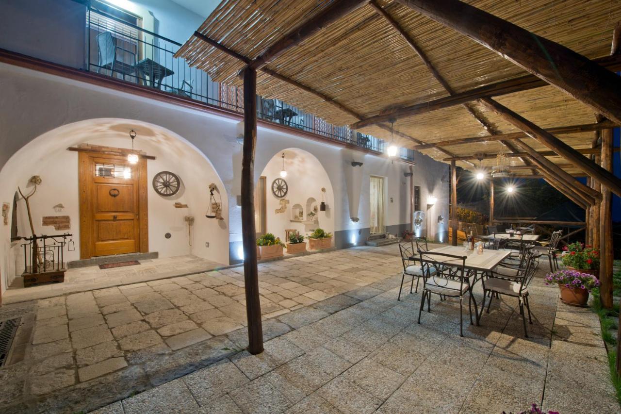 Bed and Breakfast Il Casale Del Generale Аджерола Экстерьер фото