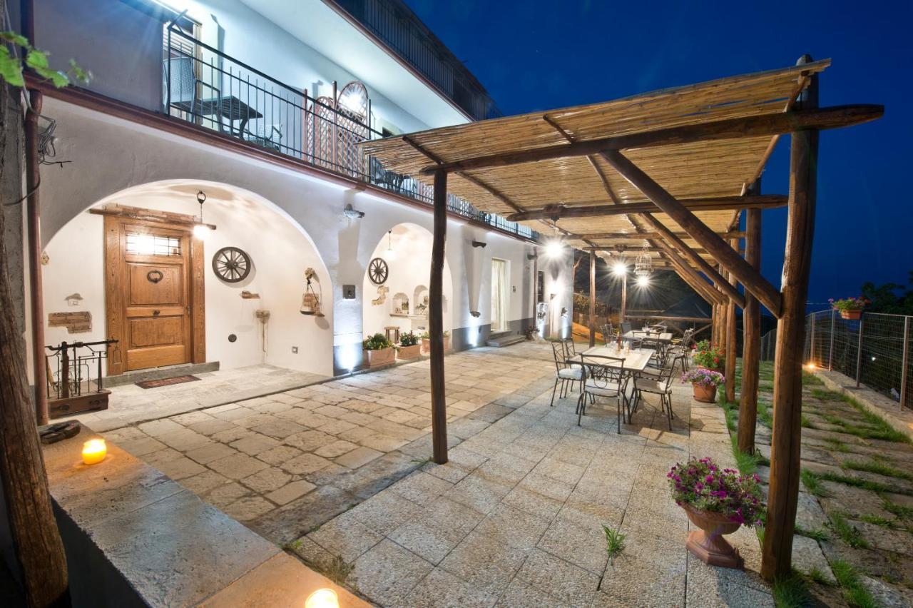 Bed and Breakfast Il Casale Del Generale Аджерола Экстерьер фото